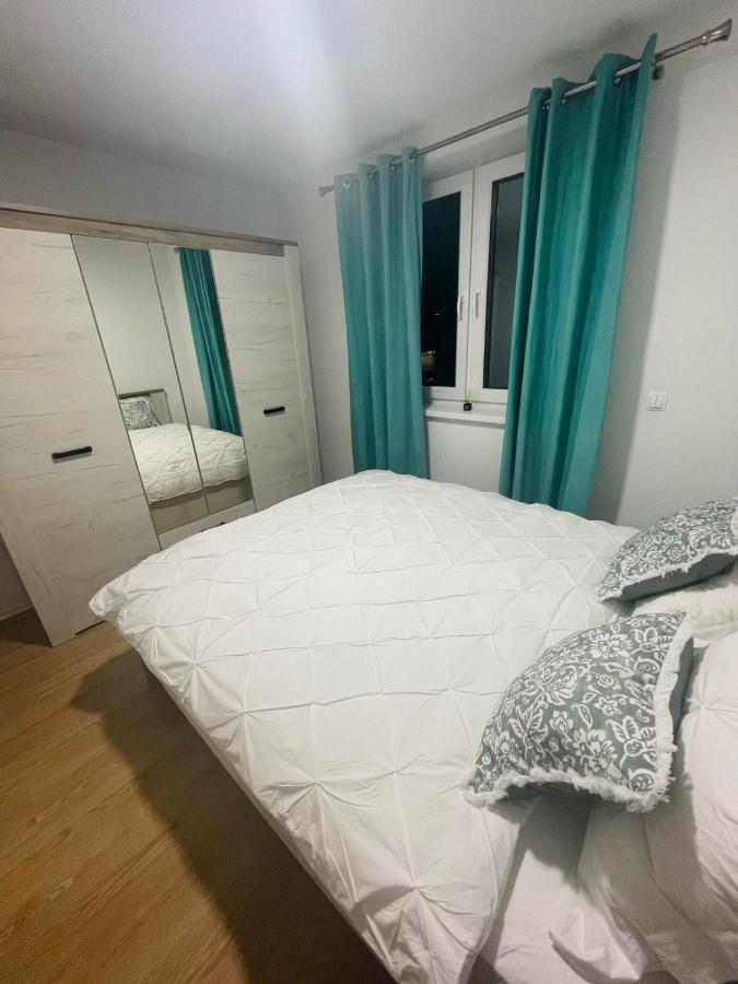 Muric Apartman 8 Liubliana Exterior foto